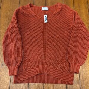 Old Navy Women's V-Neck Sweater in Rust